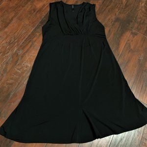 Old Navy Maternity Sleeveless Dress